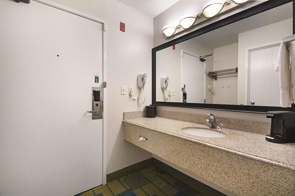 La Quinta Inn By Wyndham Auburn Worcester Eksteriør billede
